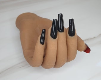 nails louboutin