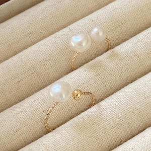 Double Pearl Ring, Adjustable Pearl Ring, Statement Ring, Wedding Jewelry, Minimalist Ring, Bridal Jewelry, Handmade Ring, Everyday Ring