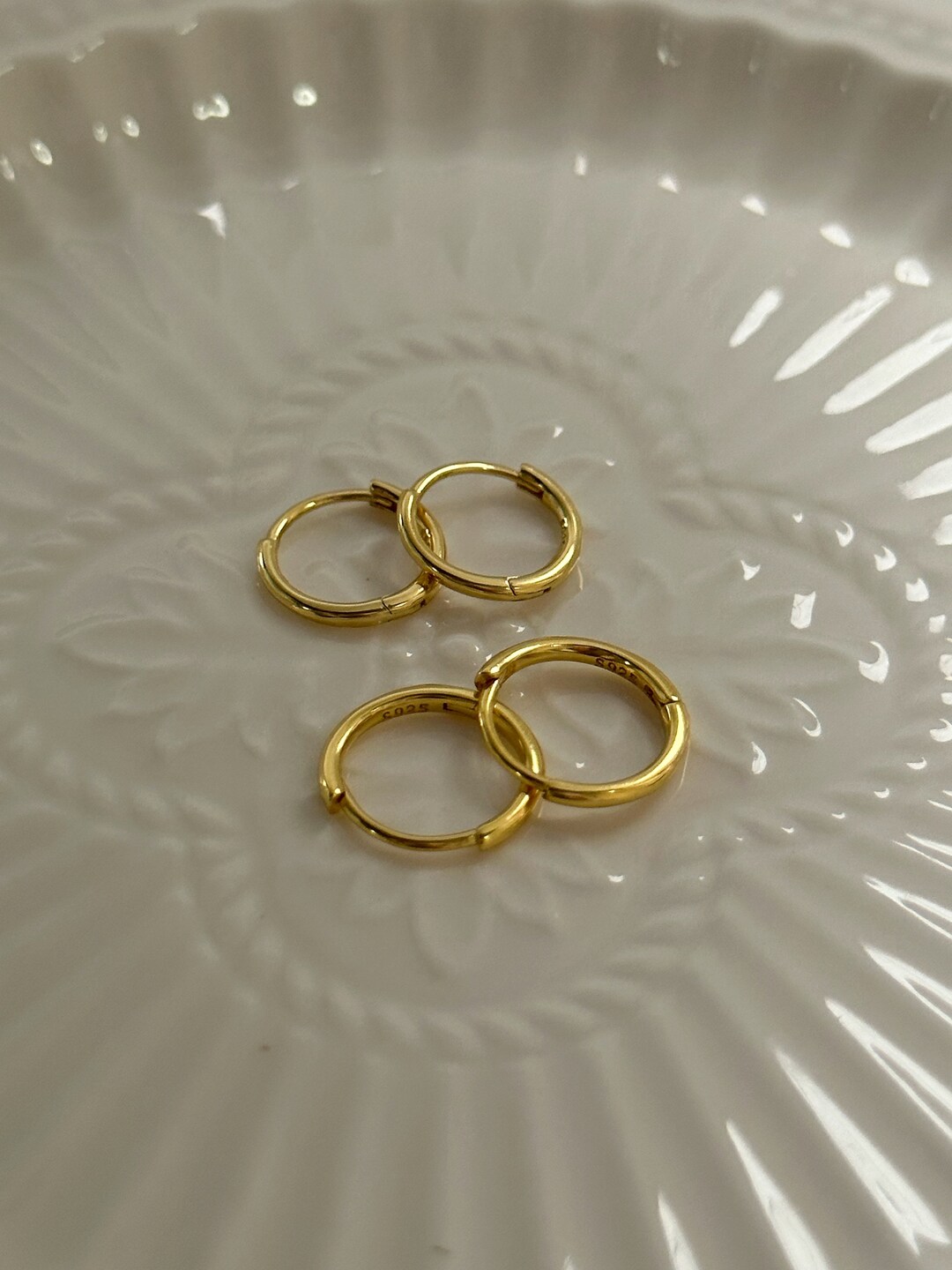 10KT Two-Toned Gold Diamond Hoop Earring (1/2 cttw, J-K