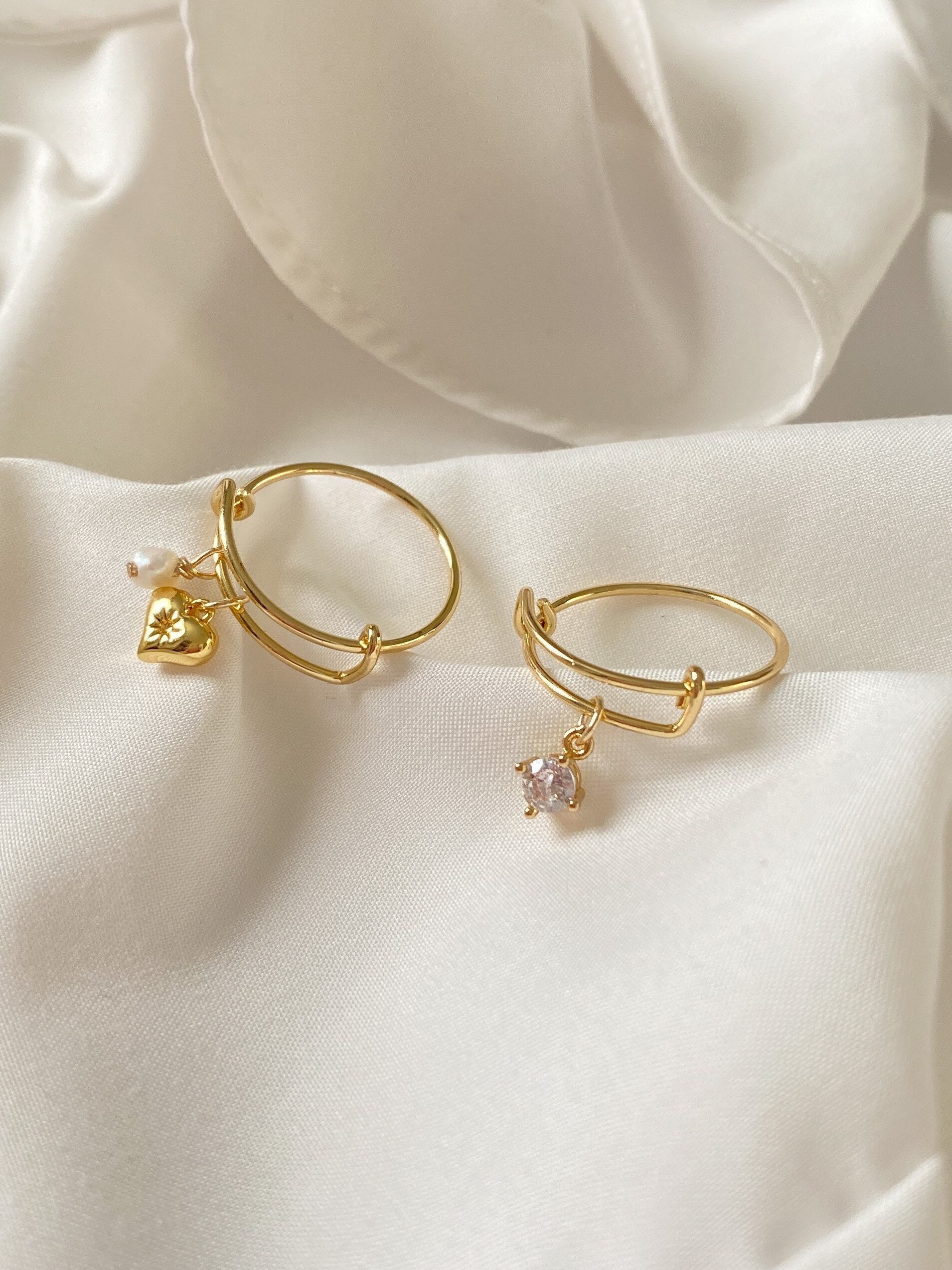 Gold Dainty Charm Ring, Adjustable Freshwater Pearl Ring, Pearl Dangle Ring, Mini Heart Charm Ring,Dainty Pearl Ring,Birthday Gift for Women