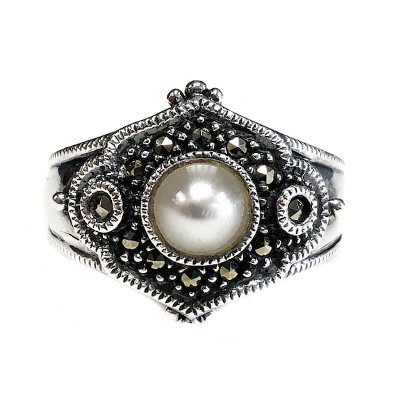 Silver Pearl & Marcasite Ring - image 1