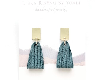 Liz in Sage Green Palm Embossed Leather