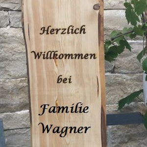 Wooden stele Welcome with heart and small hanging heart, personalized stand image 5