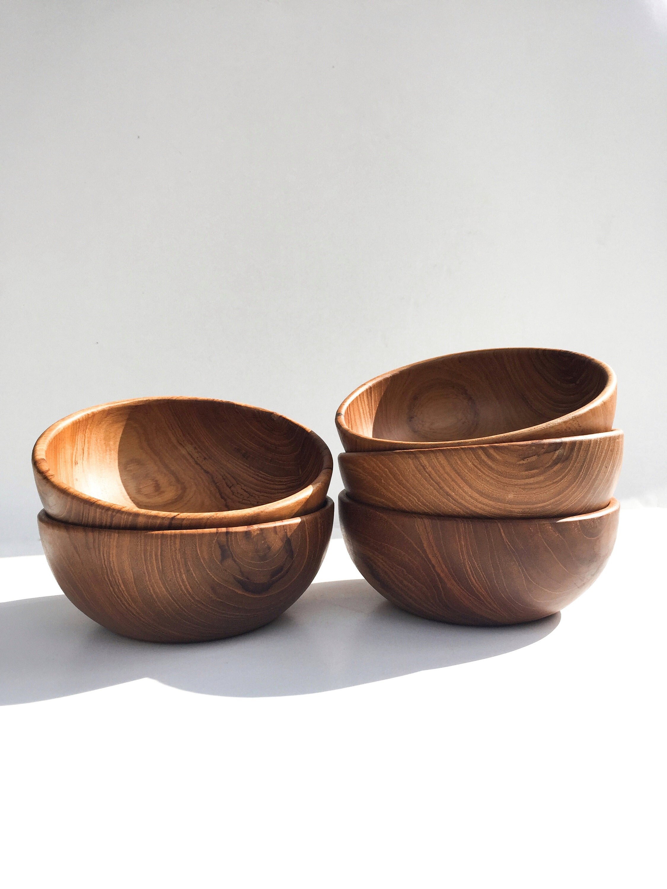 Discover Handmade Wooden Bowl, Round Teak Wood Bowl
