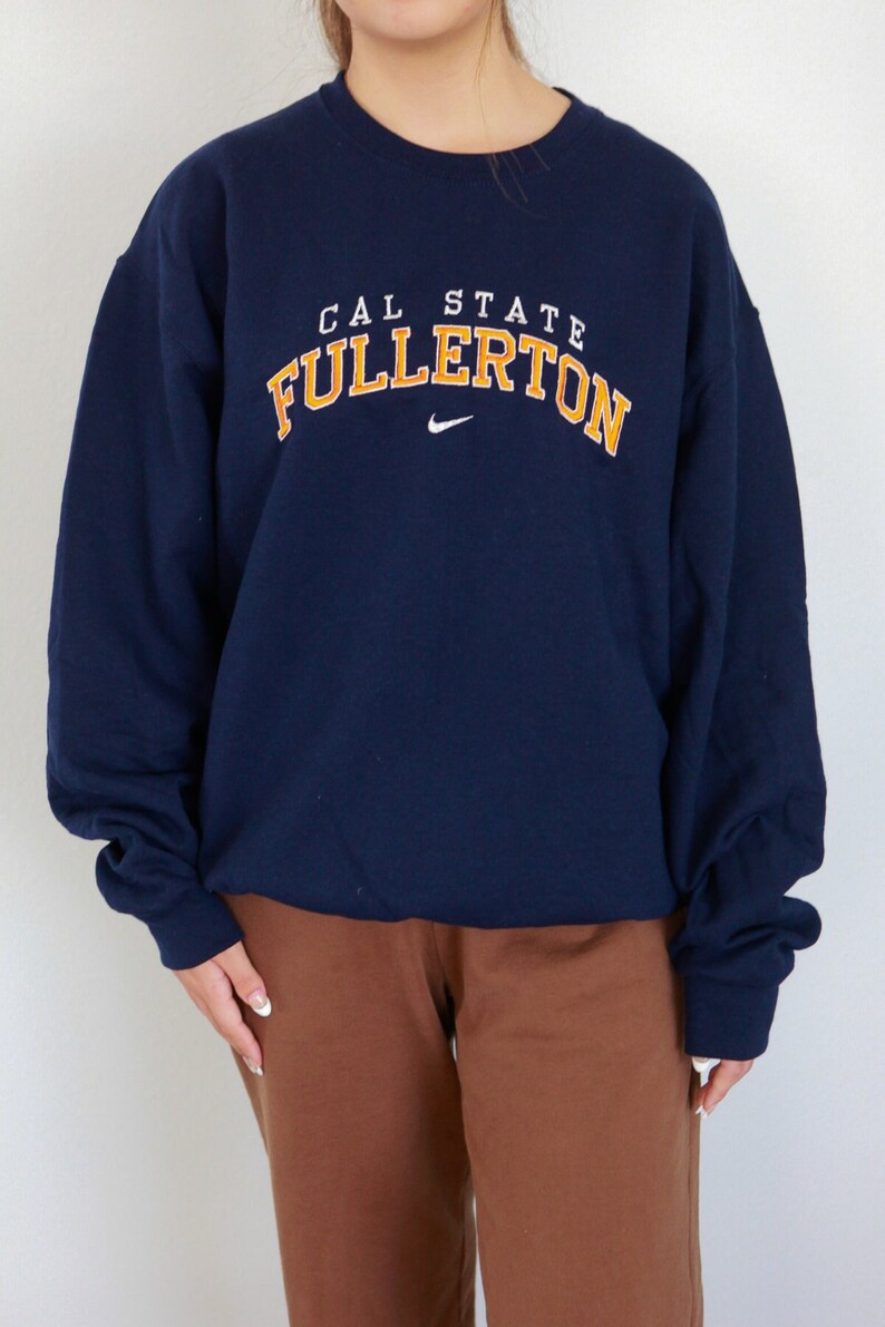 csuf crewneck