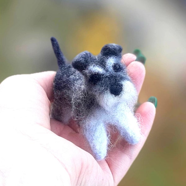 Gefilzte SCHNAUZER Puppenhaus Miniaturen Tiere Miniatur Hund Nadelgefilzte Tiere