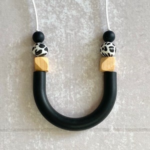 Fidget necklace, stim toy, fidgets, stim jewelry, fidget toys, sensory necklace, stimming toys, sensory toys, silicone necklace