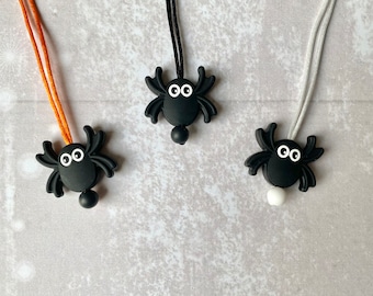 Spider Fidget Necklace, Sensory Stim Toy, Silicone Goth Halloween Jewelry