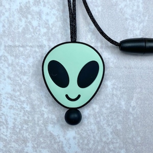 Collar antiestrés de extraterrestre, joyería estimulante, juguetes antiestrés, juguete estimulante, juguetes antiestrés, collar antiestrés, juguetes estimulantes, juguetes sensoriales, collar de silicona