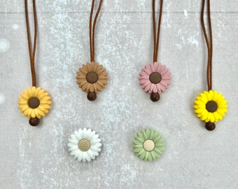 Fidget necklace, daisy flower, summer jewelry, stimm toy, minimalist necklace, fidget jewelry, adhd gifts, stim toy adult, fidget toys