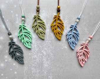 Silicone Feather Necklace, Sensory Fidget Toy, Stimming Accessory, Stim Jewelry
