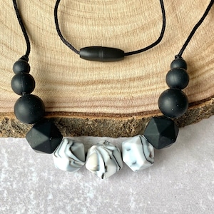 Fidget necklace, stim toy, sensory necklace, fidget toys, stim necklace, fidgets, stimming toys, stim jewelry, sensory toys