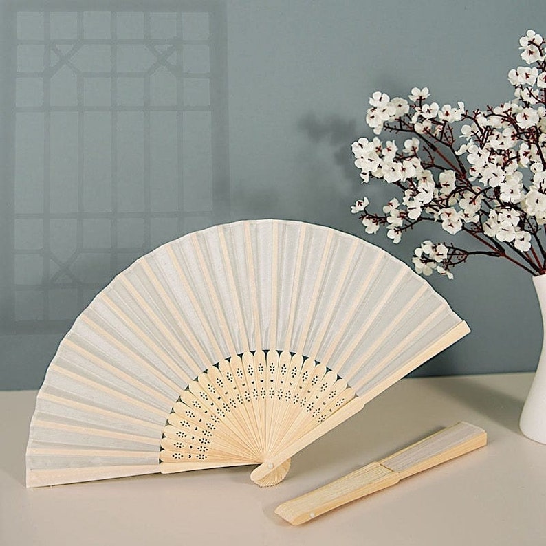 5 Ivory Silk Folding Hand Fans Wedding Favor Etsy