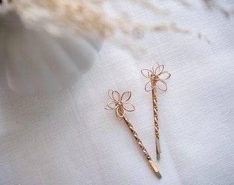 Ilaria| Gold Floral Bobby Pins-Gold Bobby Pins-Floral Bobby Pins-Bobby Pins-Gold Blumen Bobby Pins-Set von 2