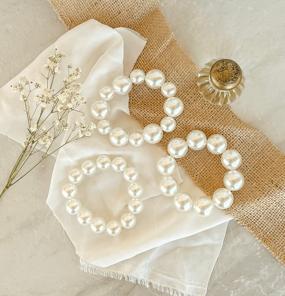 Pearl scrunchie cheap