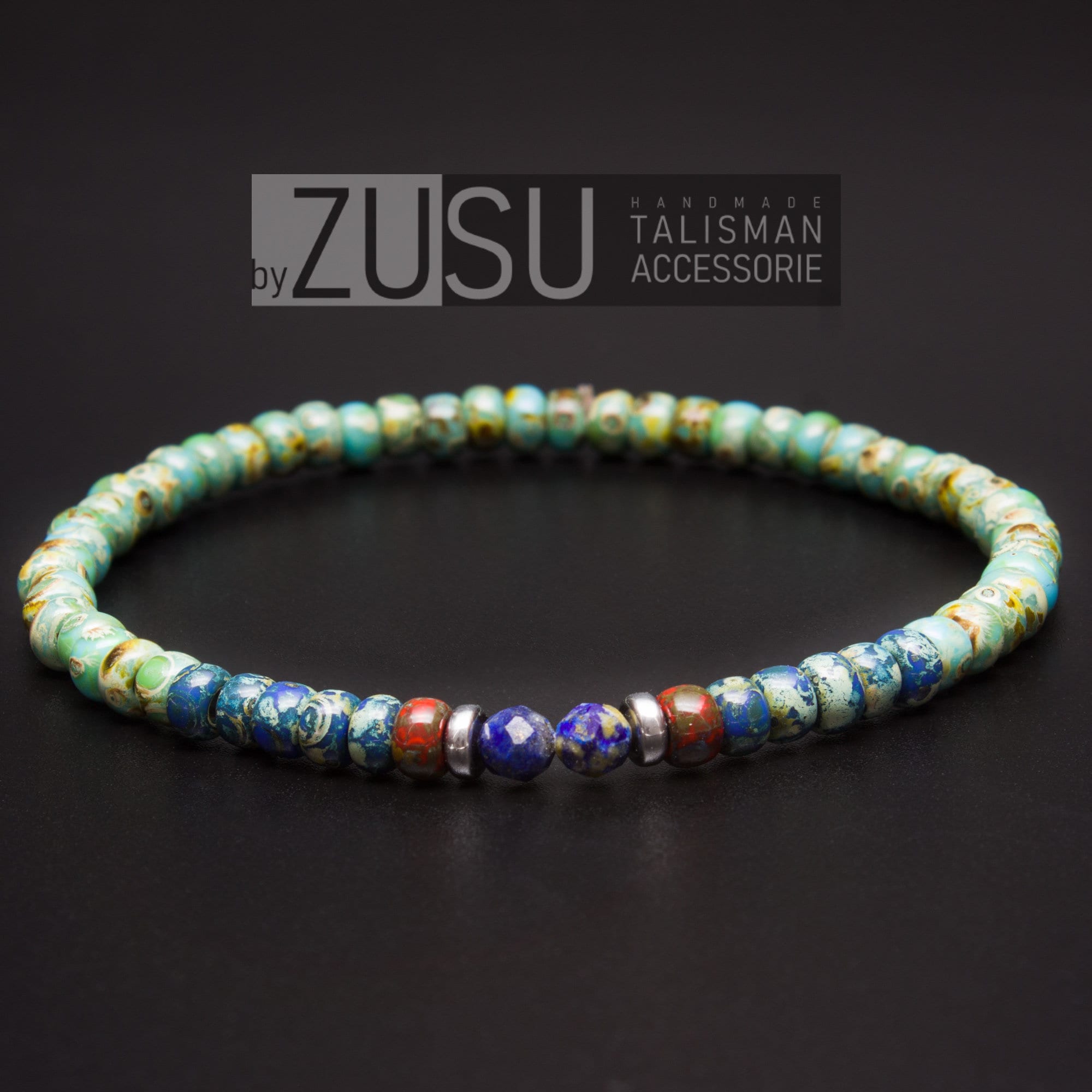 Bracciale con perline di lapislazzuli: gioielli minimalisti da uomo
