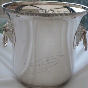 Veuve Clicquot Ponsardin Champagne Signature Silver Plate Ice Bucket, Geat Condition For Age, From the 1990’s.