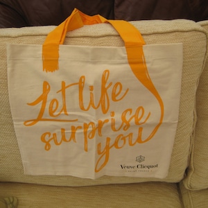 Veuve Clicquot Champagne Limited Edition Tote Bag &#39;Let Life Surprise You&#39; Beach Bag