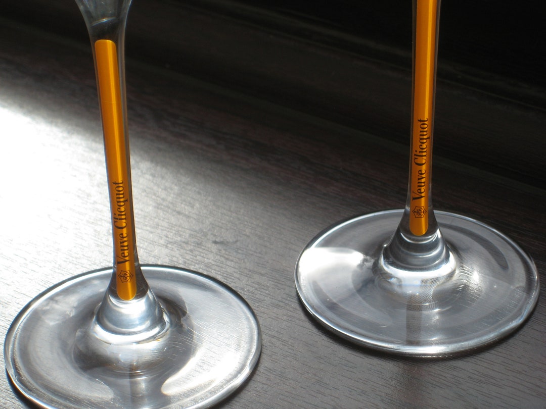 Fabulous Pair of Veuve Clicquot Yellow Stem Logo Champagne Glasses New