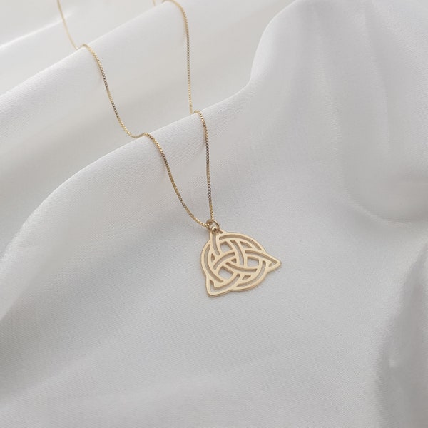 Triquetra Necklace, Ancient Greek Jewelry, Mystic Knot Chain, Irish Celtic Knot Symbol, Triquetra Pendant, Celetic Symbol Necklace,Mythology