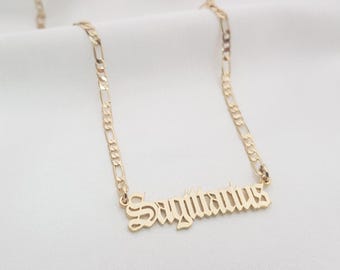 Collar de Sagitario • Collar con la inscripción de Sagitario • Collar con el signo zodiacal de Sagitario (regalo) • Collar con el nombre Sagitario en inglés antiguo (regalo)