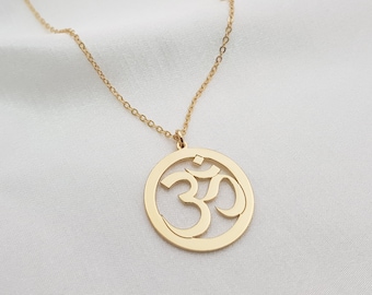 Hoop Om Halskette • Om Symbol Anhänger • Aum / OM Anhänger • Spiritueller Schmuck • Meditation Geschenk • Yoga Liebhaber Geschenk • 18K Gold Om Anhänger