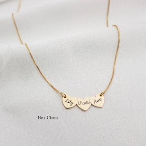 Personalisierte Halskette mit drei Herzen • Personalisierte Halskette mit drei Namen • Personalisierte Halskette mit 3 Namen • 3 Namen Halskette Herz • 3 Kinder Halskette Geschenk