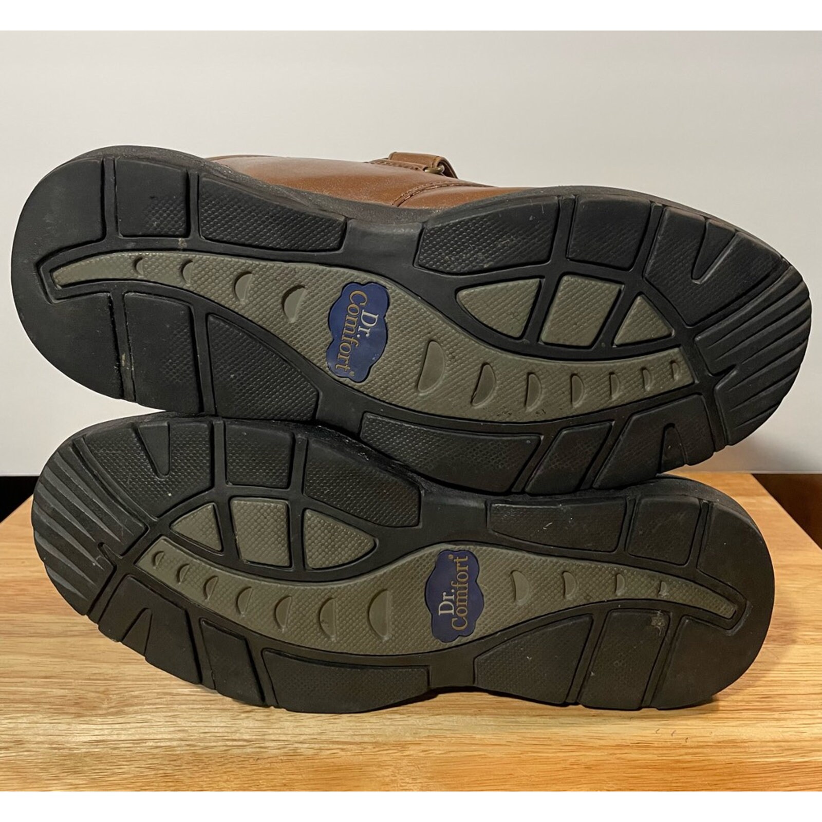 Dr. Comfort Mens Frank Oxfords Shoes Brown Black Leather Hook And Loop 10 W Amazon.com: Dr. Comfort Frank Diabetic Shoes for Men  main image 2