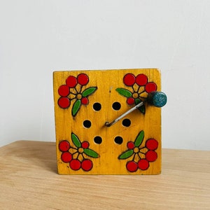 Vintage Handkurbel hölzerne Spieluhr - Volkskunst-Blumenmuster, Ukrainisch 1970er Jahre Sammlerstück