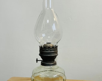 Vintage Petroleum-Öllampe - Antike Glas-Sturmlaterne - Rustikaler Bauernhaus-Beleuchtungsdekor