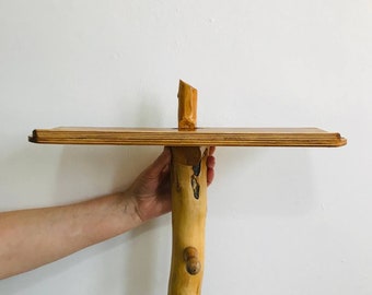 Mensola da parete vintage in legno, mensola rustica sospesa, arredamento in stile country, contenitore da parete in stile cottagecore, mensola espositiva in legno massello