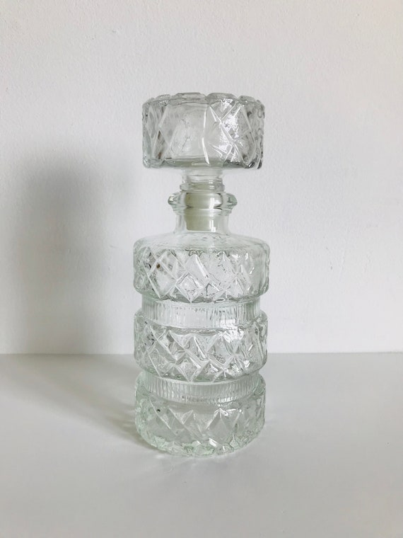Chic Vintage Glass Perfume Bottle with Elegant De… - image 3