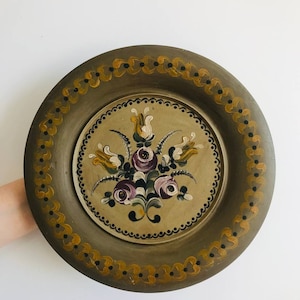 Vintage Wooden Wall Plate | Rustic Handmade Decor | 1980s Folk Art Wall Hanging