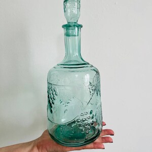 Vintage Green Glass Bottle – Mid-Century Color-Tinted Drinkware, 1980s Kitchen Decor