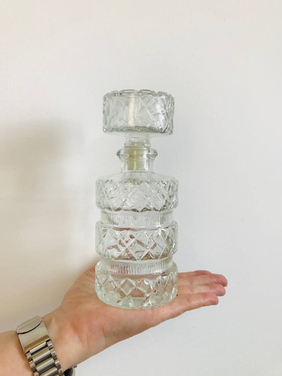 Chic Vintage Glass Perfume Bottle with Elegant De… - image 2