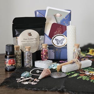 Blind Date Oracle Deck Box | Witchy Tarot Surprise Gift
