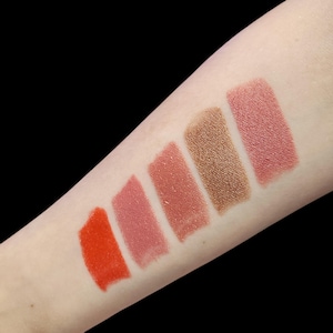 Barras de labios con brillo metálico - Colección Mythic Shimmer Luxe -