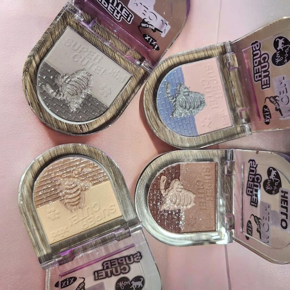 Mythic Beauty x Xixi Kitty Eye Shadow