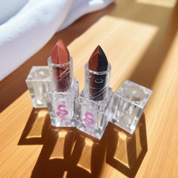 2 in 1 Lipsticks