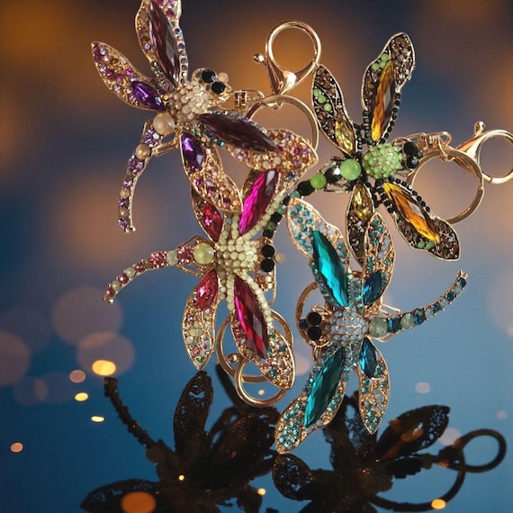 Enchanted Crystal Dragonfly Keychains - Sparkling Nature-Inspired Accessories