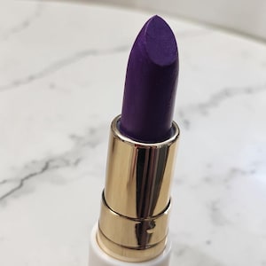 Lápiz labial artesanal color amatista