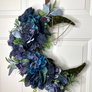 Crescent Moon wreath, spooky wreath, dark academia decor, Fall door decor, Halloween Wreath, Witchy decor