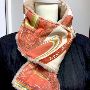 Cache-col / Fausse fourrure et tissu kimono / Beige kimono / Origami, rubans et  fleurons / impression  mignonne / Douce  et chaude