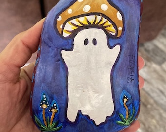 Målad sten med svampmotiv | Kuslig söt svampdekoration | Cottagecore Fairy Garden-sten | Handgjord, nyckfull konst