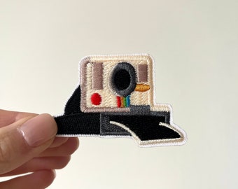 Toppa ricamata termoadesiva con macchina fotografica Polaroid retrò