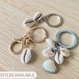 Sea Shell keyring, Choose your shell. Unique each one is different. Cowrie shell keyring, Eco friendly. Beachy, Boho, Surfers keychain.gift