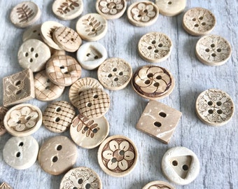 10 botones con estampado floral de 11 mm a 15 mm // Botones de coco natural/madera para blusas, cárdigans, camisas, accesorios boho, estilo vintage del Reino Unido