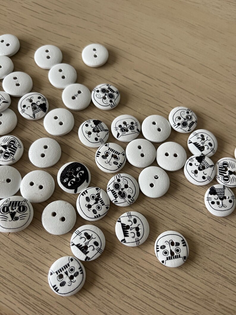 1.5cm Cat buttons, Wooden, Kittens buttons, quirky, Animal design, cartoon cat, animal buttons, Children's button image 3