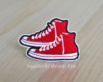 Red Sneakers Trainers Patch Applique Iron on Embroidered Shoes Patches Converse Cool, Patch application iron-on