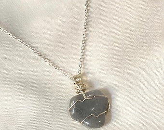 Moonstone Tumbled / Unqiue shape / Wire wrapped / Moonstonr crystal pendant / handmade